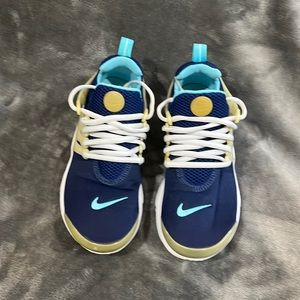 Nike Presto (GS) Sz 5Y Blue Binary Sky Vivid # 833878-402
